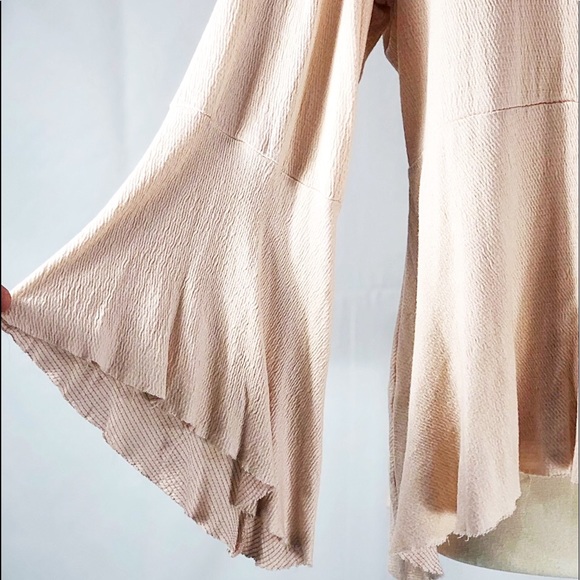 Lucky Brand Pink 3/4 Bell Sleeve Top! - Picture 4 of 6